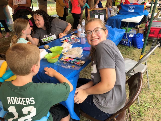 community/facepainting.jpg